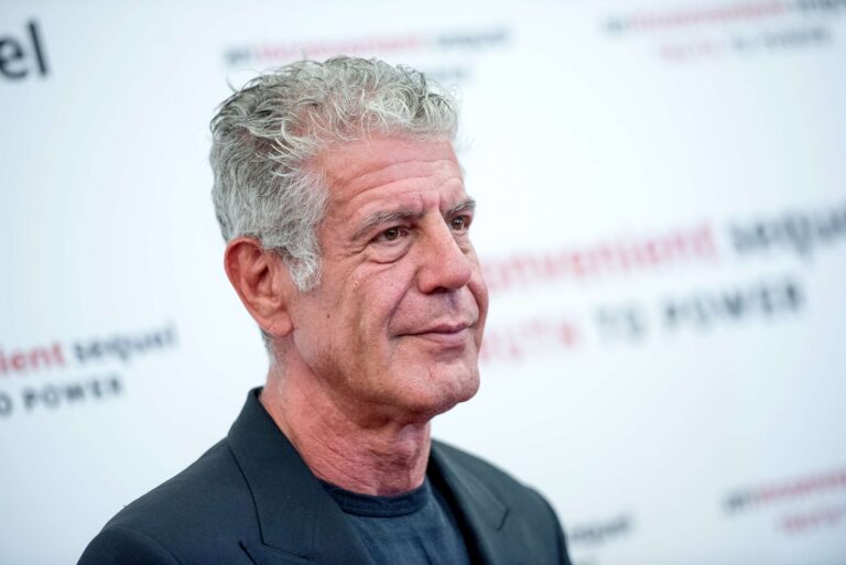 anthony-bourdain-gty-ml-180608_hpMain